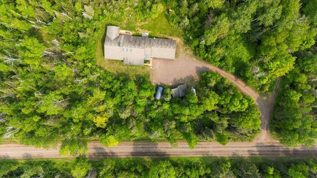 677 County Road 60, House other with 3 bedrooms, 3 bathrooms and null parking in Grand Marais MN | Image 15