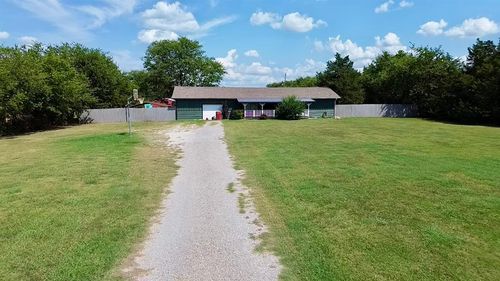15167 N County Road 3260, Pauls Valley, OK, 73075-8885 | Card Image