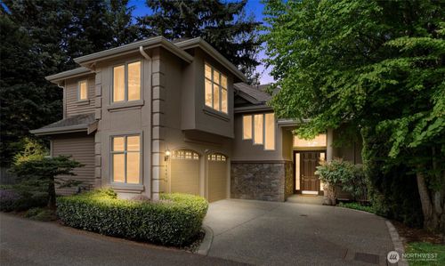 8407 Se 69th Pl, Mercer Island, WA, 98040-5775 | Card Image