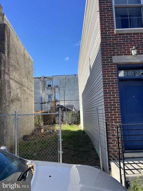 2010 N Darien St, Philadelphia, PA, 19122-1306 | Card Image