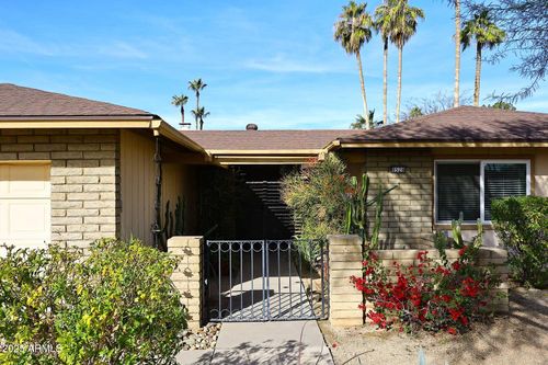 8528 E Via De Viva, Scottsdale, AZ, 85258-3947 | Card Image