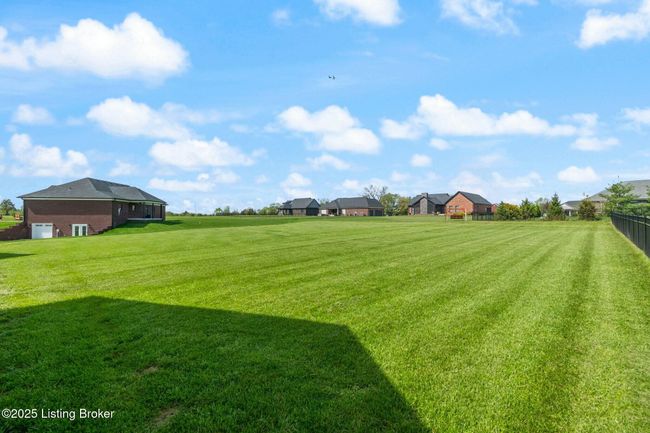 240 Brennan Ct, House other with 3 bedrooms, 2 bathrooms and null parking in Shepherdsville KY | Image 13