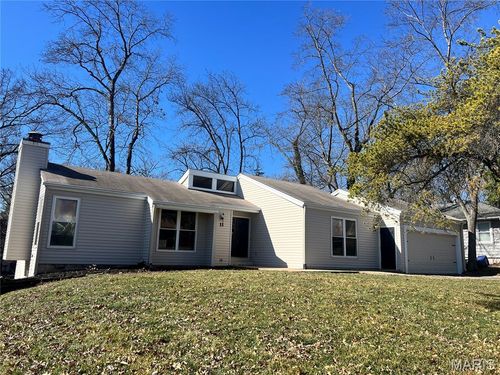 11 Cognac Dr, Lake St Louis, MO, 63367-1701 | Card Image