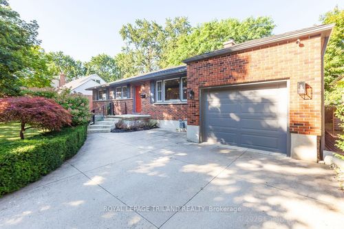 315 Bloxam Ave, London, ON, N6J3K5 | Card Image