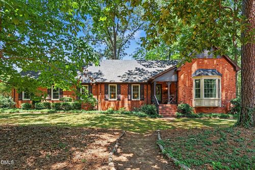 5221 Dutchman Dr, Raleigh, NC, 27606-9791 | Card Image