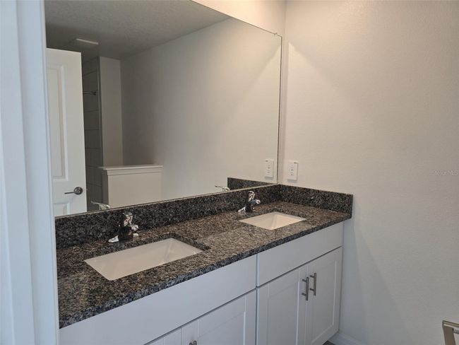 11224 65 Th Ter E, Townhouse with 3 bedrooms, 3 bathrooms and null parking in PALMETTO FL | Image 37