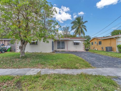 8363 Nw 26th Pl, Sunrise, FL, 33322-2915 | Card Image