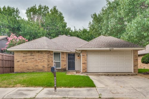 2208 Placid Drive, Carrollton, TX, 75007 | Card Image
