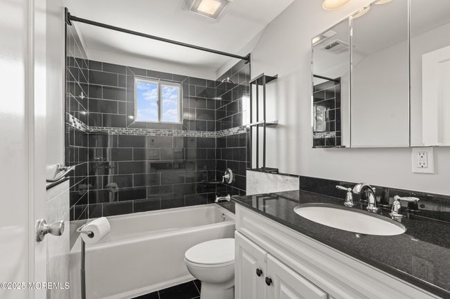 324 Cedar Ave, House other with 4 bedrooms, 2 bathrooms and null parking in Long Branch NJ | Image 24