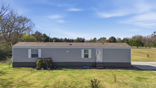 5846 S 81st West Ave, Tulsa, OK, 74107-8658 | Card Image