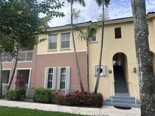 208-10132 Nw 7th St, Miami, FL, 33172-4092 | Card Image