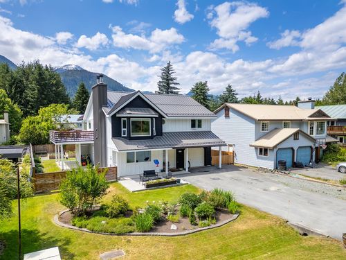 7403 Harrow Rd, Pemberton, BC, V0N2L1 | Card Image