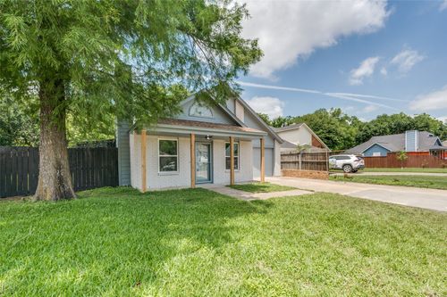 1221 Hilburn Ct, Irving, TX, 75060-6285 | Card Image