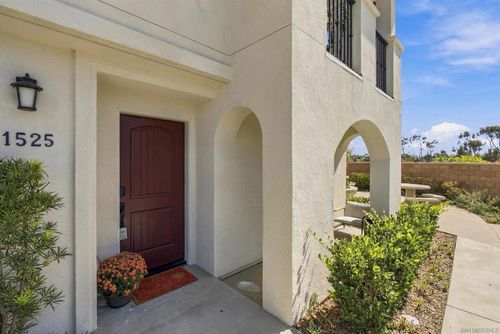1525 Fig Tree Way, Oceanside, CA, 92056-5496 | Card Image