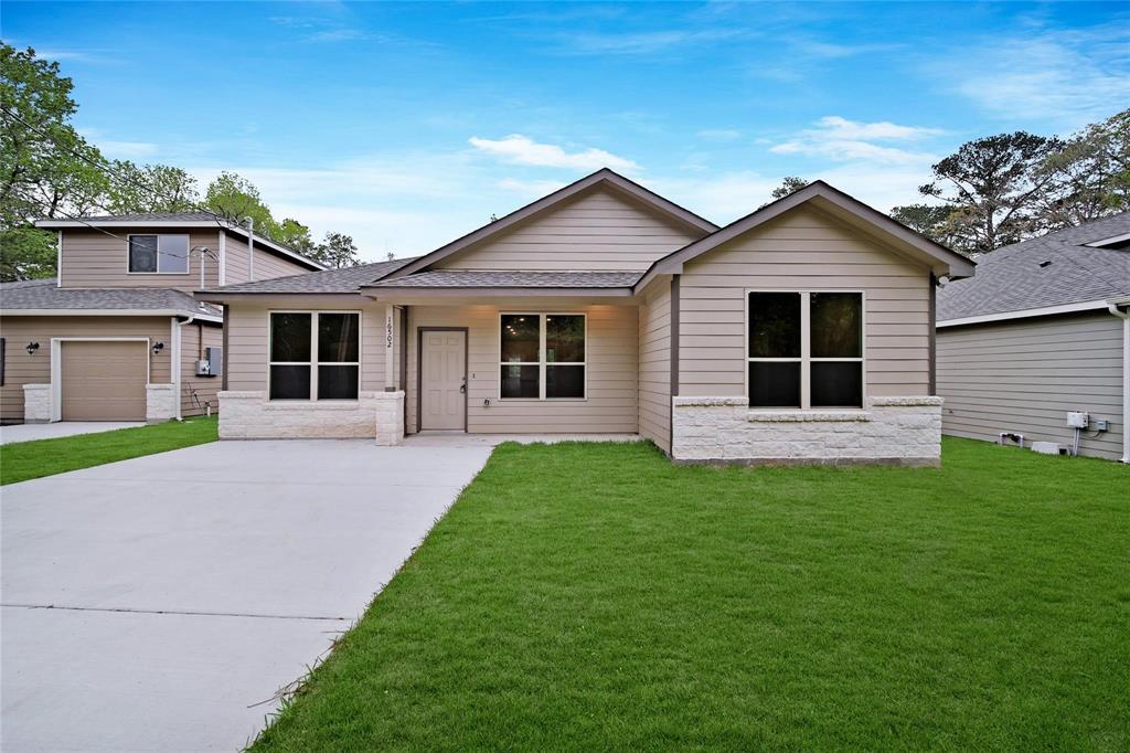 Piper Ln, Montgomery, TX 77316
