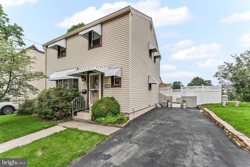 862 Penn Street, BRYN MAWR, PA, 19010 | Card Image