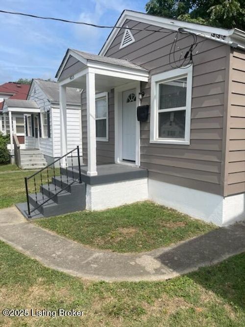 4215 W Muhammad Ali Blvd, Louisville, KY, 40212-2439 | Card Image