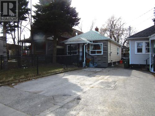 52 Birchmount Rd, Toronto, ON, M1N3J6 | Card Image