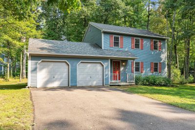 4 Dartmoor Court, House other with 3 bedrooms, 1 bathrooms and null parking in Essex Junction VT | Image 2