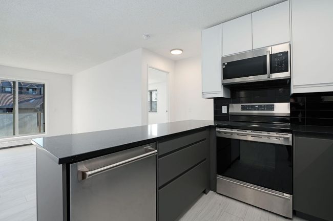12 - 3012 Edenwold Heights Nw, Condo with 2 bedrooms, 2 bathrooms and 1 parking in Calgary AB | Image 9