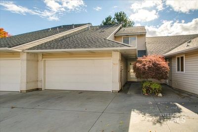 5605 S Adonis Pl, Townhouse with 2 bedrooms, 2 bathrooms and 2 parking in Boise ID | Image 2