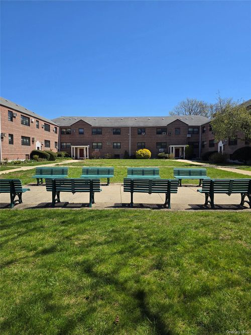 37-155-35 81st St, Howard Beach, NY, 11414-2318 | Card Image