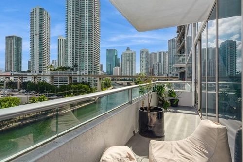 703-185 Sw 7th St, Miami, FL, 33130-2969 | Card Image