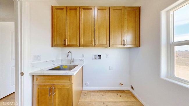 10625 Caughlin Rd, House other with 4 bedrooms, 3 bathrooms and 3 parking in Phelan CA | Image 66