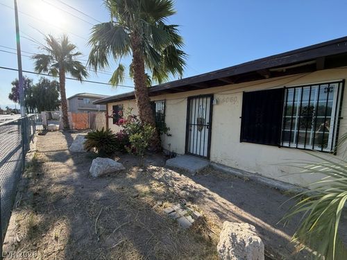 4060 E Carey Ave, Las Vegas, NV, 89115-5340 | Card Image