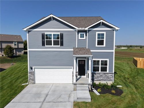 11018 E Ridge Ct, Peculiar, MO, 64078-3100 | Card Image