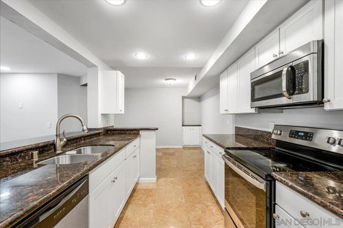 unit-44-1050 E Washington Ave, Escondido, CA, 92025-3229 | Card Image