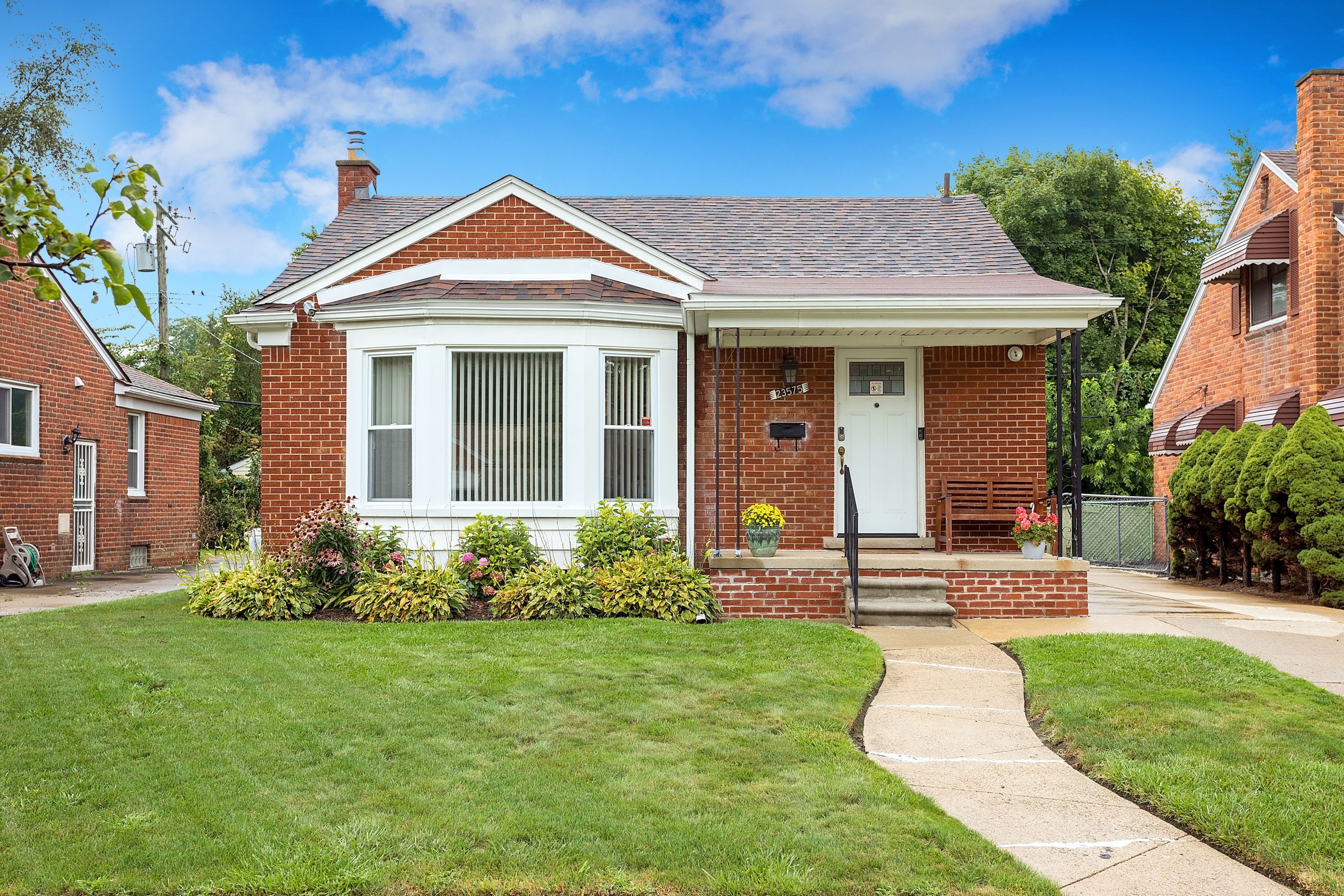 Scotia Rd, Oak Park, MI 48237
