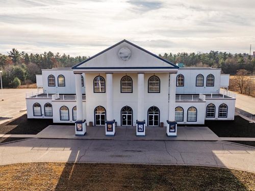 430 W Munroe Avenue, Lake Delton, WI, 53965 | Card Image