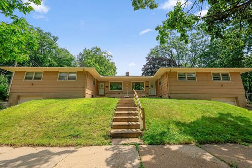 814-812 Stryker Ave, Saint Paul, MN, 55107-3357 | Card Image