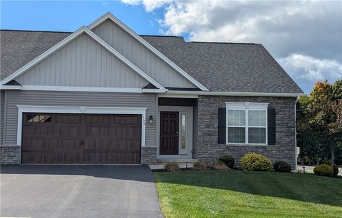 1720 Swallowtail Dr, Farmington, NY, 14425-9376 | Card Image
