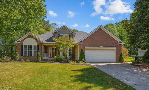 2885 Valley Rd, Cuyahoga Falls, OH, 44223-1262 | Card Image