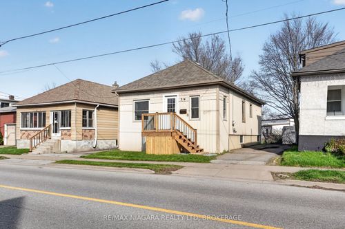 214 Niagara St, St. Catharines, ON, L2M4V4 | Card Image