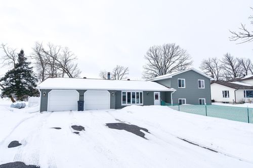 16299 160th St Ne, Thief River Falls, MN, 56701-8425 | Card Image