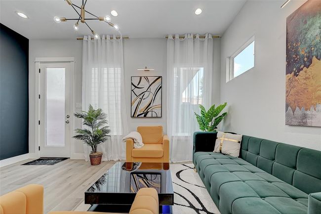 C - 2105 Sam Wilson St, House other with 3 bedrooms, 3 bathrooms and 1 parking in Houston TX | Image 9