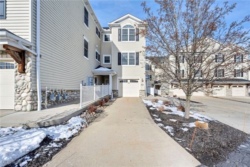 unit-305-5239 Lake Rd W, Ashtabula, OH, 44004-8522 | Card Image