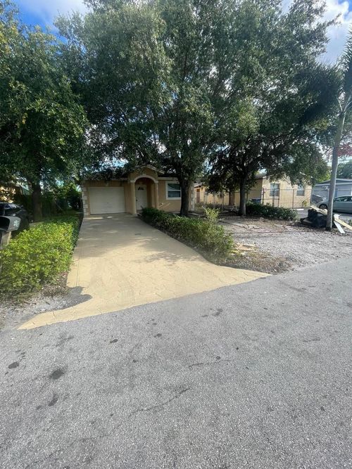 2316 Nw 9th Ct, Fort Lauderdale, FL, 33311-6823 | Card Image
