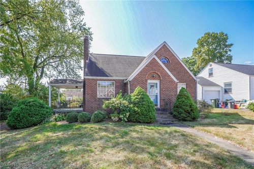312 32nd St Nw, Canton, OH, 44709-3137 | Card Image
