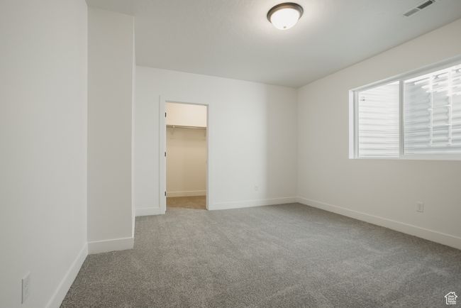 View of carpeted empty room | Image 33