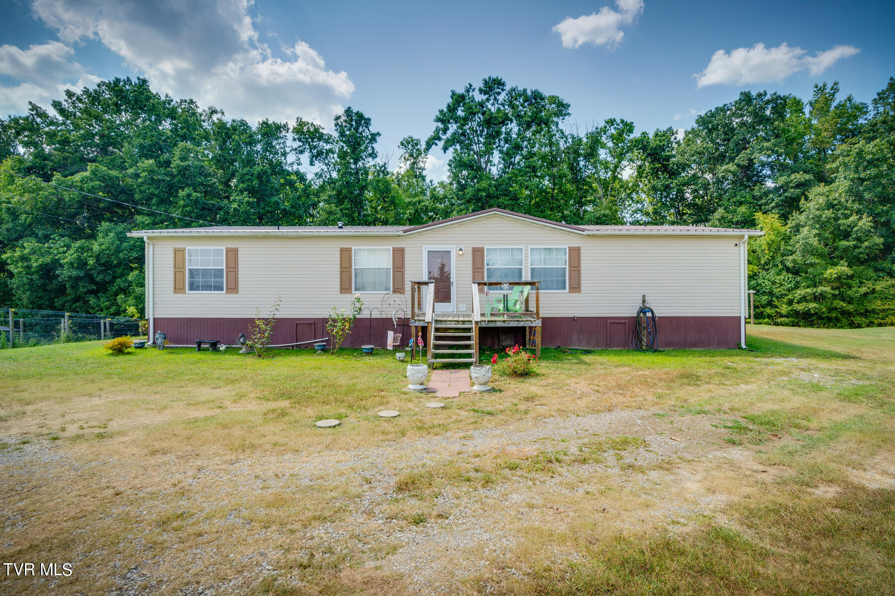 Johnson Hollow Ln, Greeneville, TN 37745
