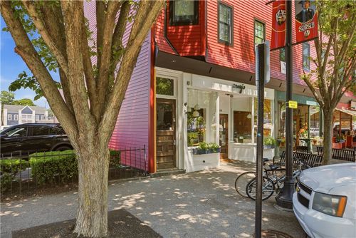 1c-102 Broadway, Newport, RI, 02840-2750 | Card Image