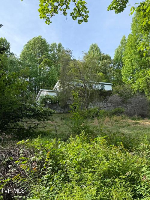 16135 Pocahontas Trl, Meadowview, VA, 24361-2707 | Card Image