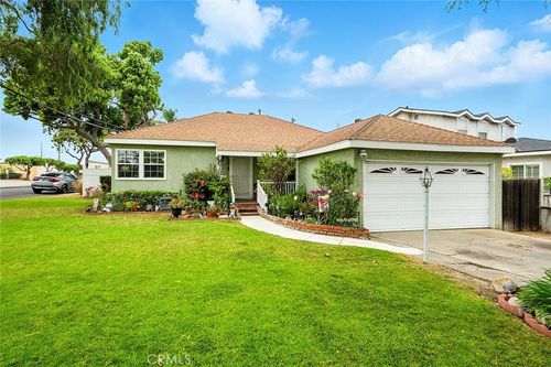 4303 E De Ora Way, Long Beach, CA, 90815-2702 | Card Image