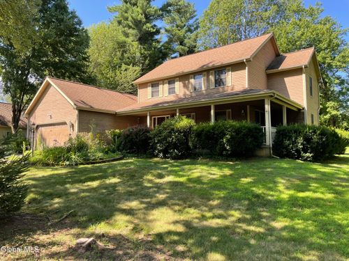 8 Timberwick Dr, Halfmoon, NY, 12065-6225 | Card Image