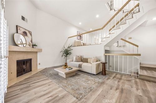f-1931 E Huntington Dr, Duarte, CA, 91010 | Card Image