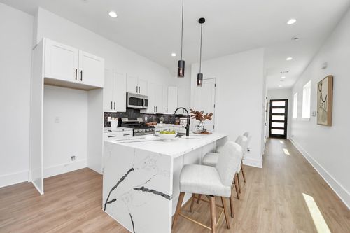 a-5029 Broom St, Houston, TX, 77091-5111 | Card Image